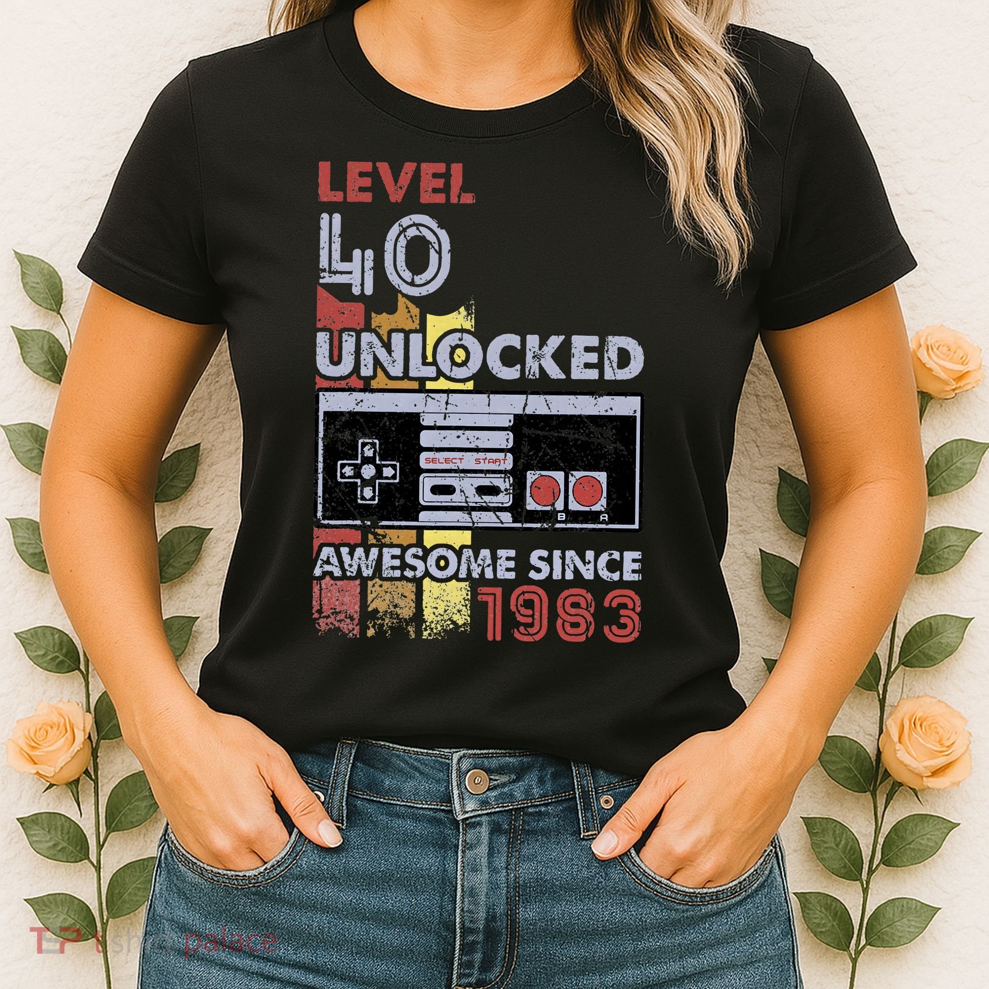 Level 40 Unlocked Gamer 40th Birthday Gift Video Game Lovers Women's T-Shirt
