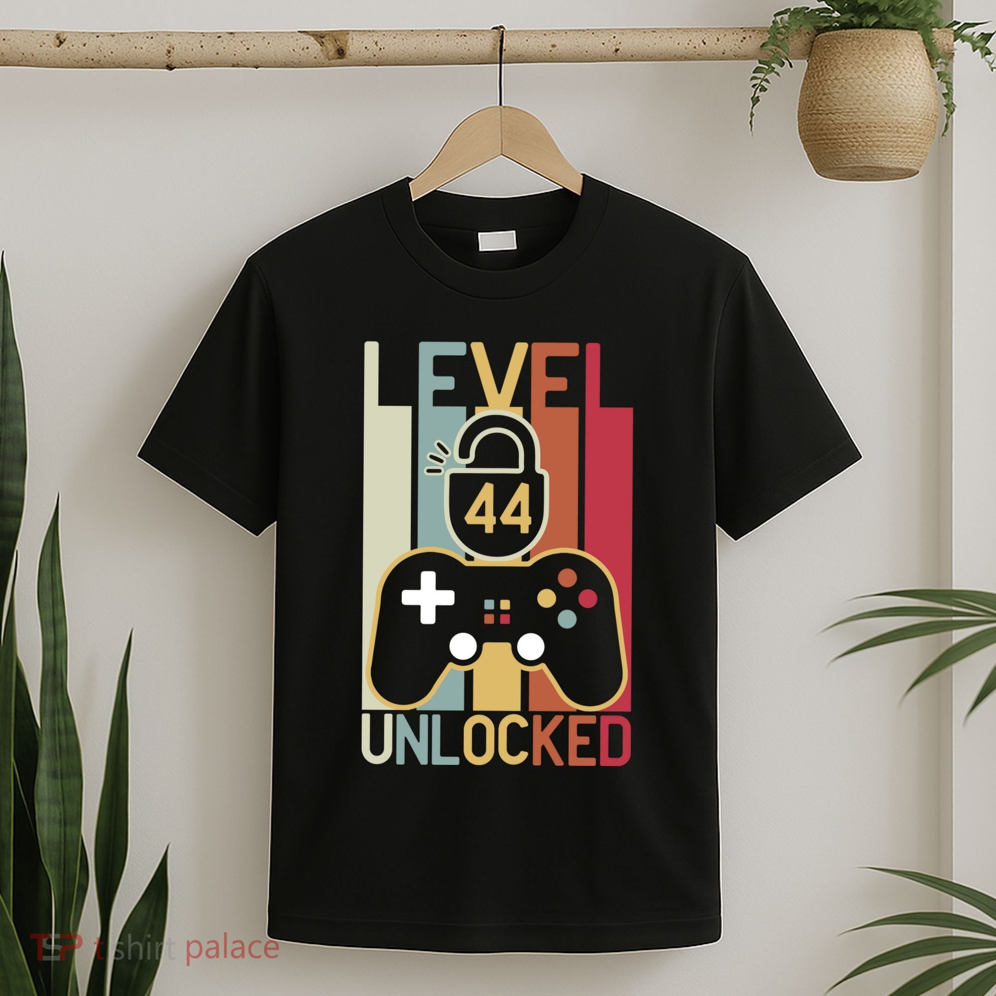 Level 44 Unlocked Birthday Gift Vintage Retro T-Shirt