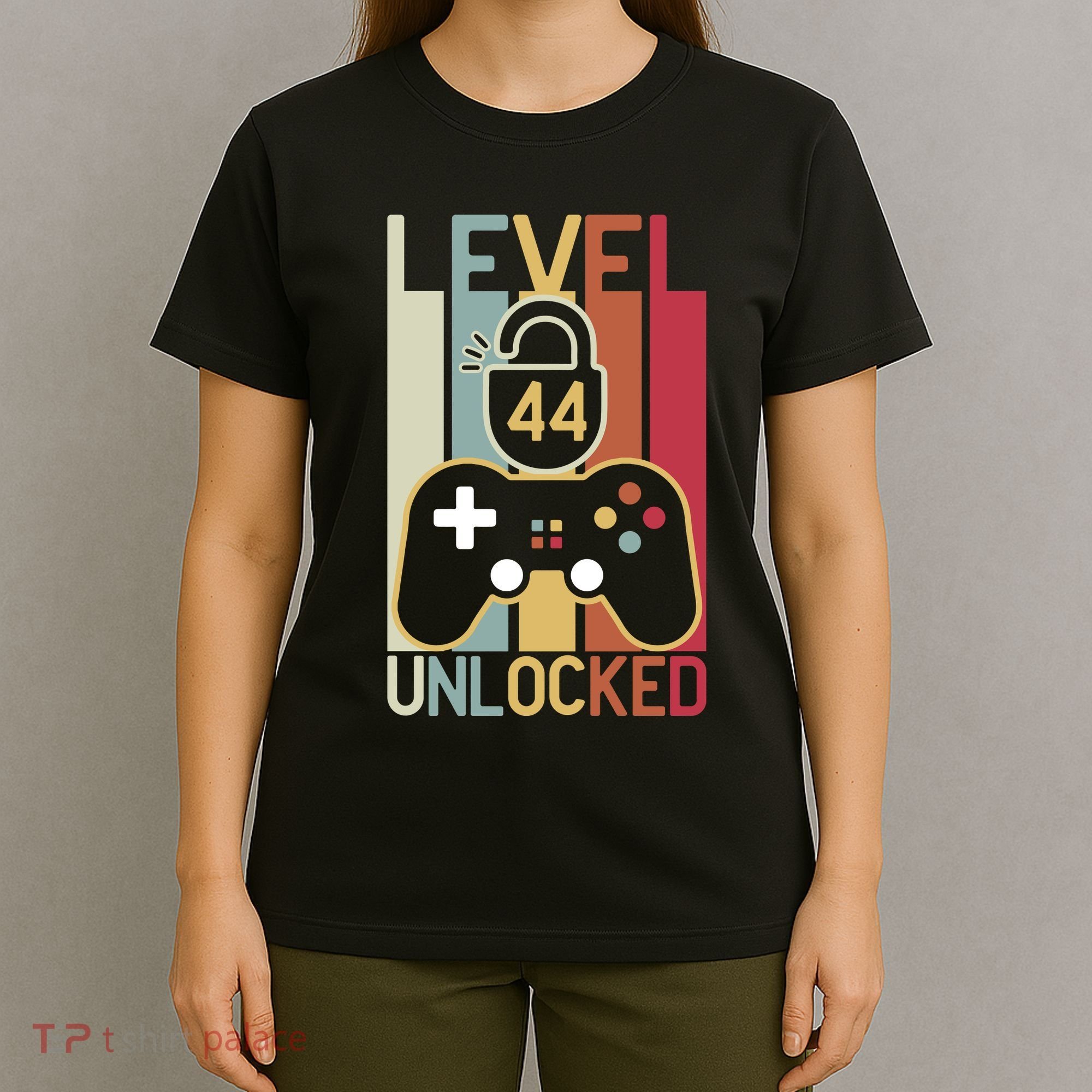 Level 44 Unlocked Birthday Gift Vintage Retro T-Shirt