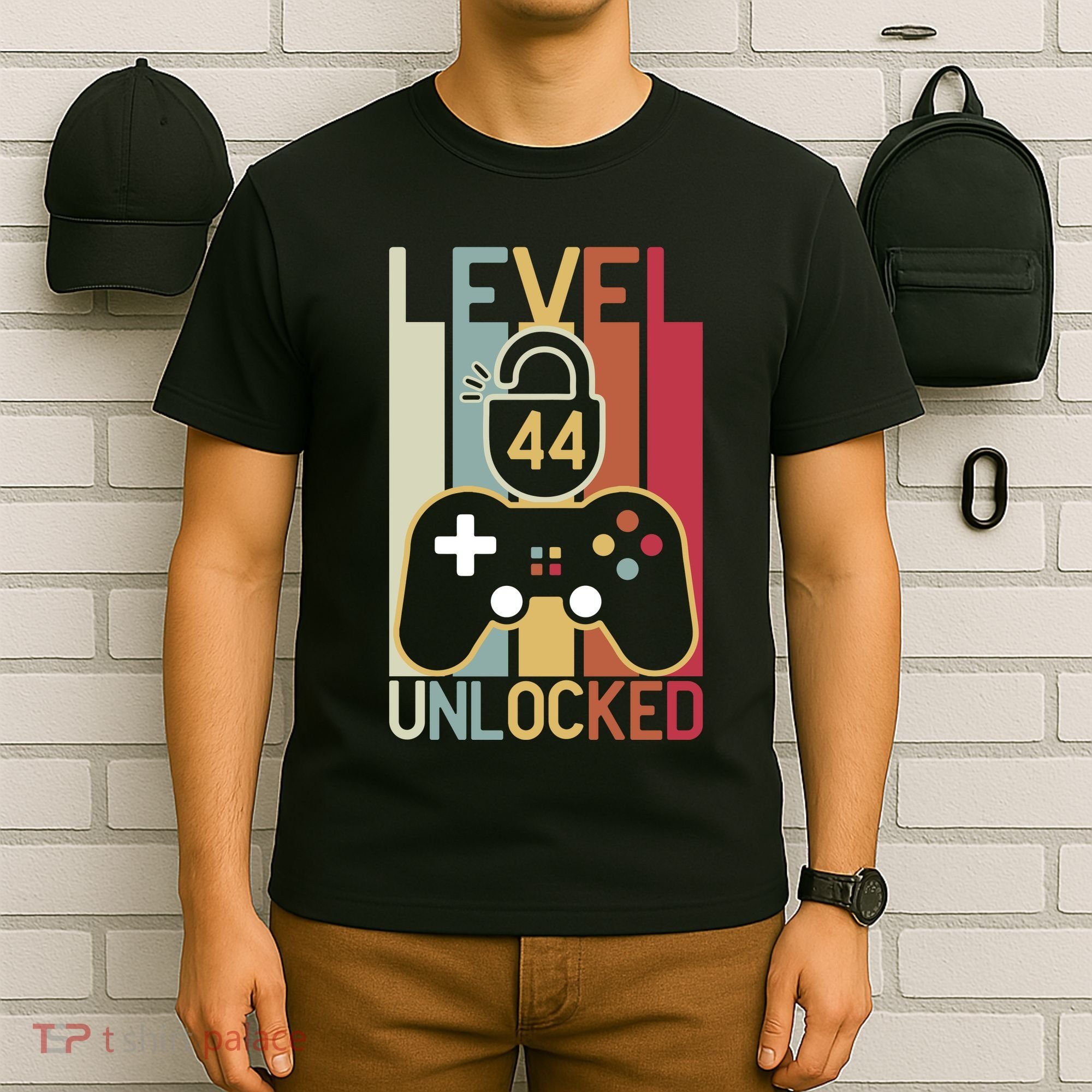 Level 44 Unlocked Birthday Gift Vintage Retro T-Shirt