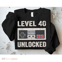 Level 40 Unlocked Video Gamer 40th Birthday Gift Sweatshirt thumb 2