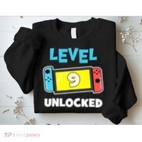 Level 9 unlocked Gamer 9th Birthday Gift Video Game lovers Sweatshirt thumb 2