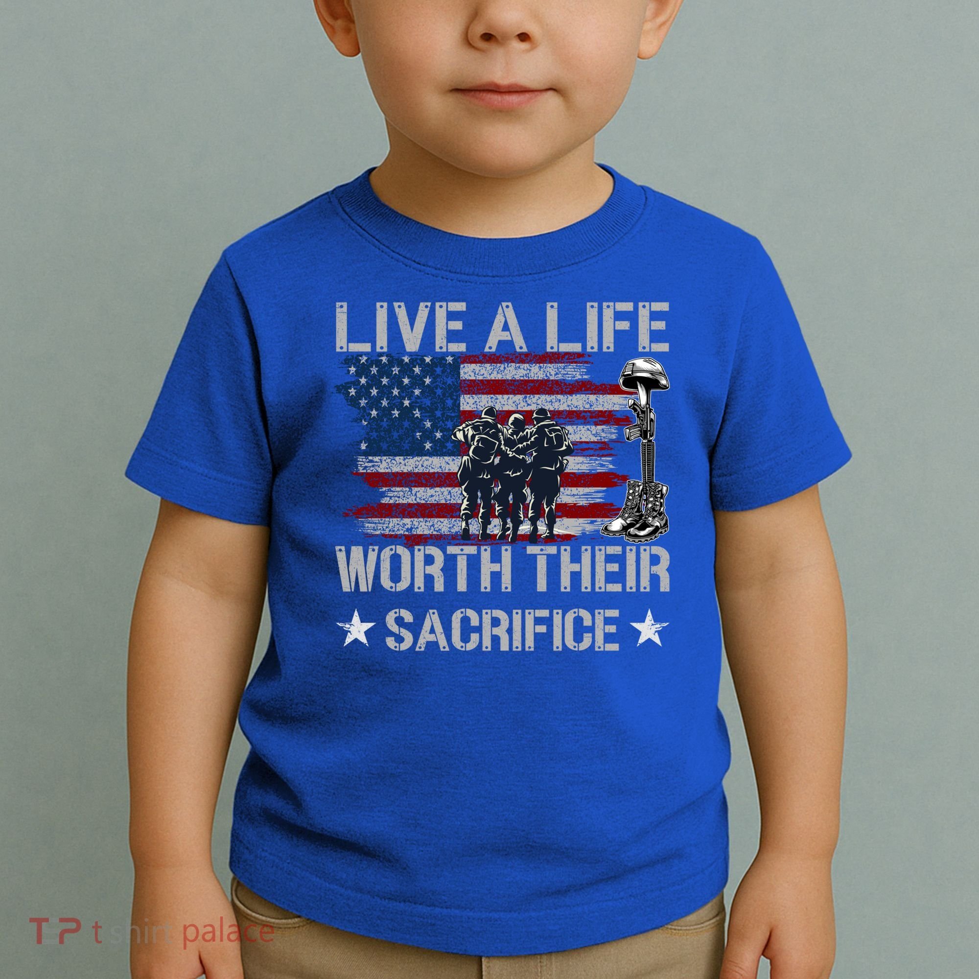 Live A Life Worth Their Sacrifice Gift Veterans Day Gift Toddler T-Shirt
