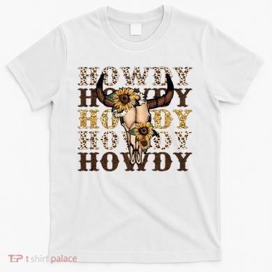 Leopard Boho Bull Skull Sunflower Howdy Western Decor T-Shirt