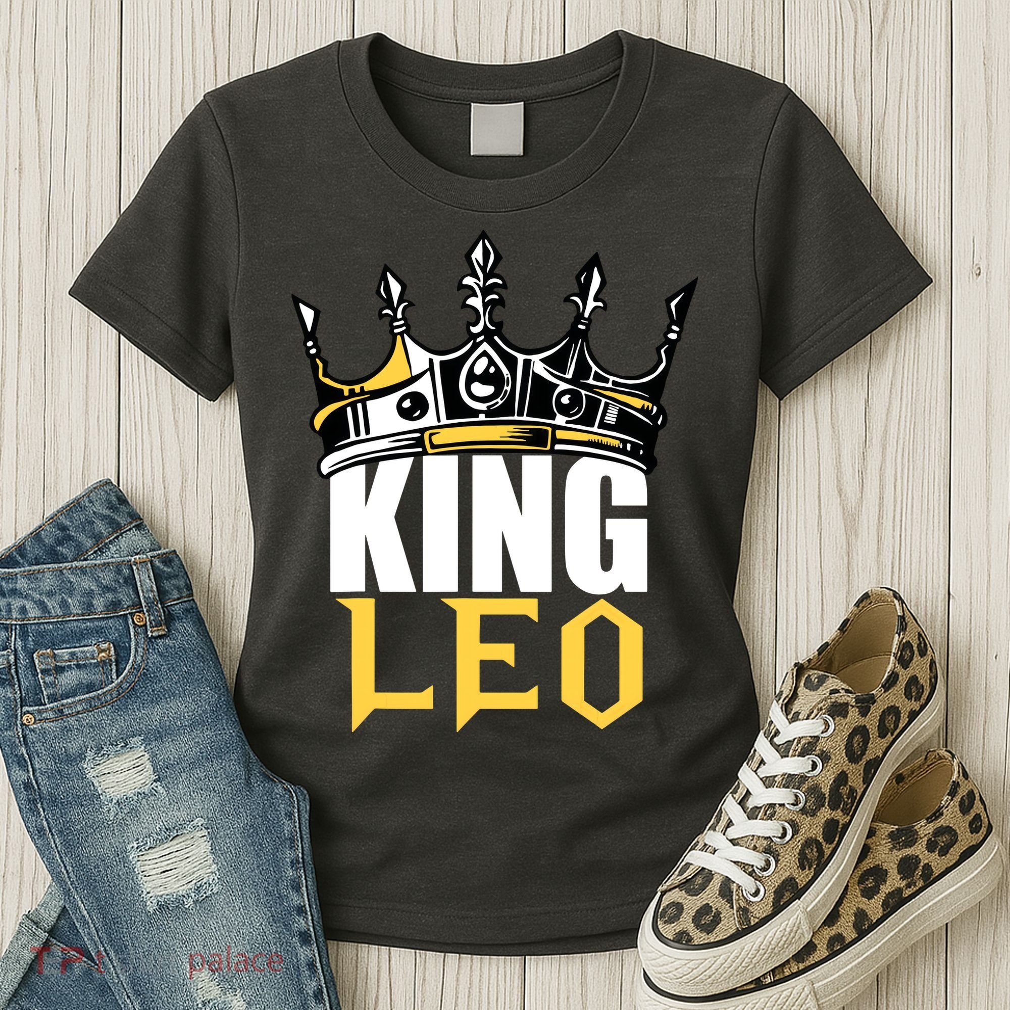 Leo Birthday Gifts King Leo Zodiac Women's T-Shirt