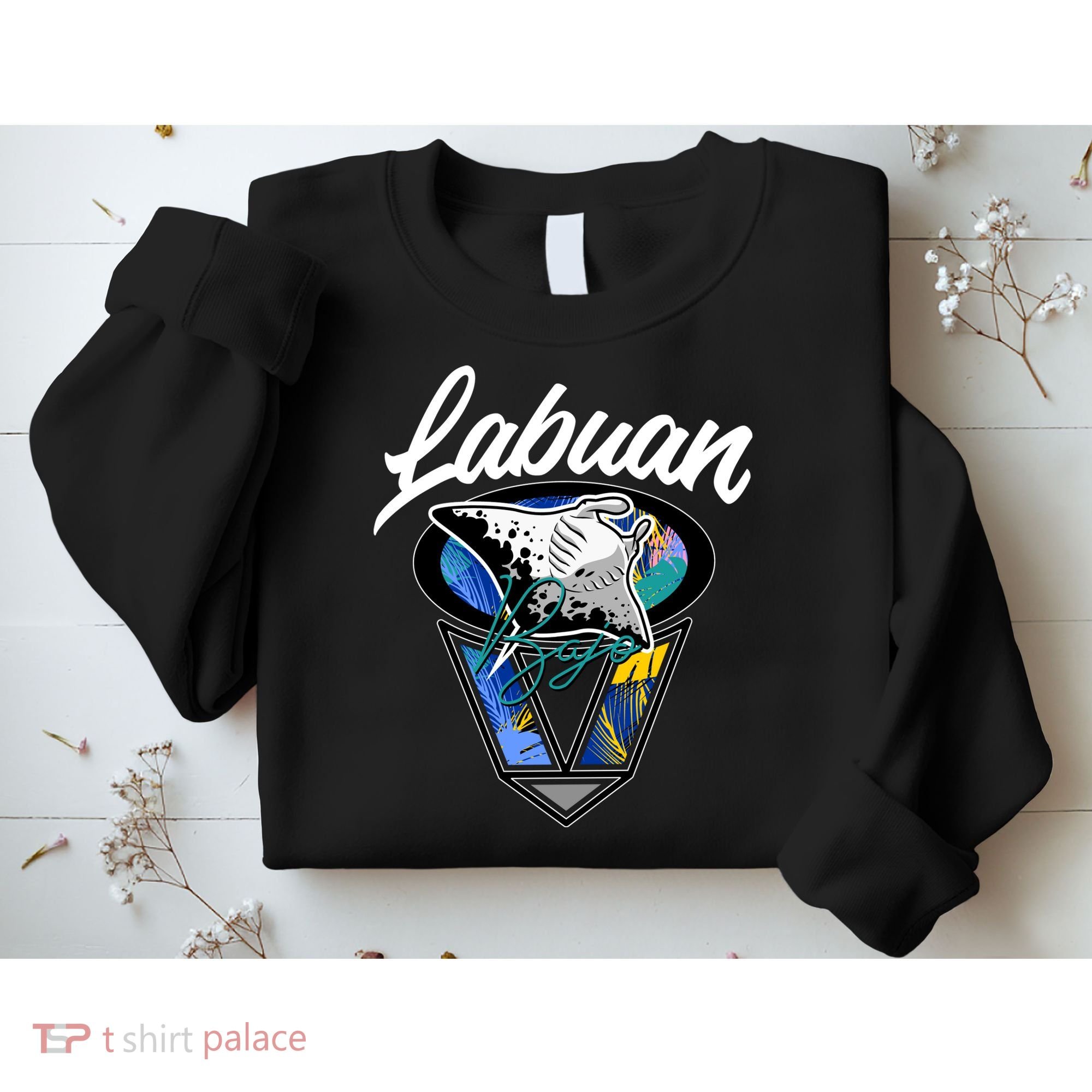 Labuan Bajo Live The Search Sweatshirt