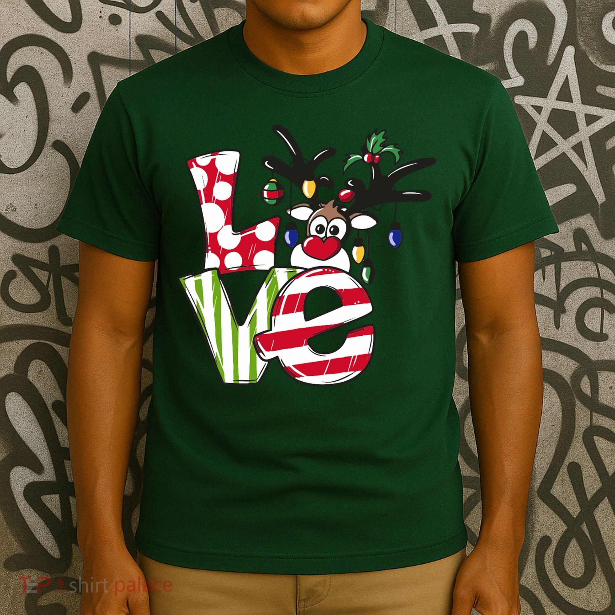 Love Christmas Cute Reindeer T-Shirt