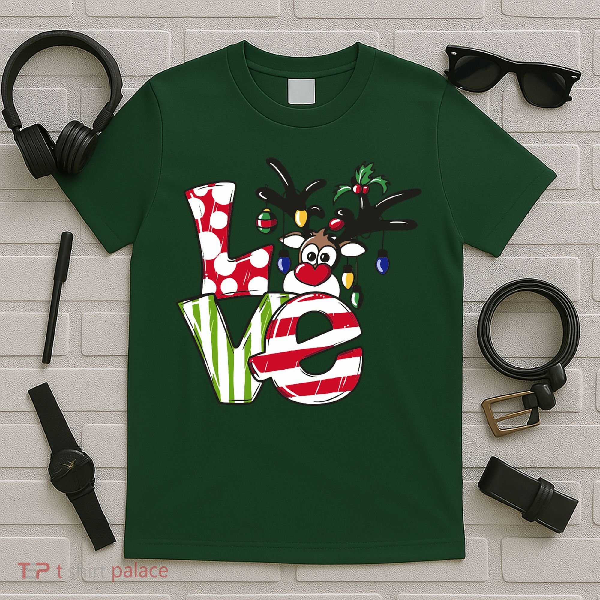 Love Christmas Cute Reindeer T-Shirt