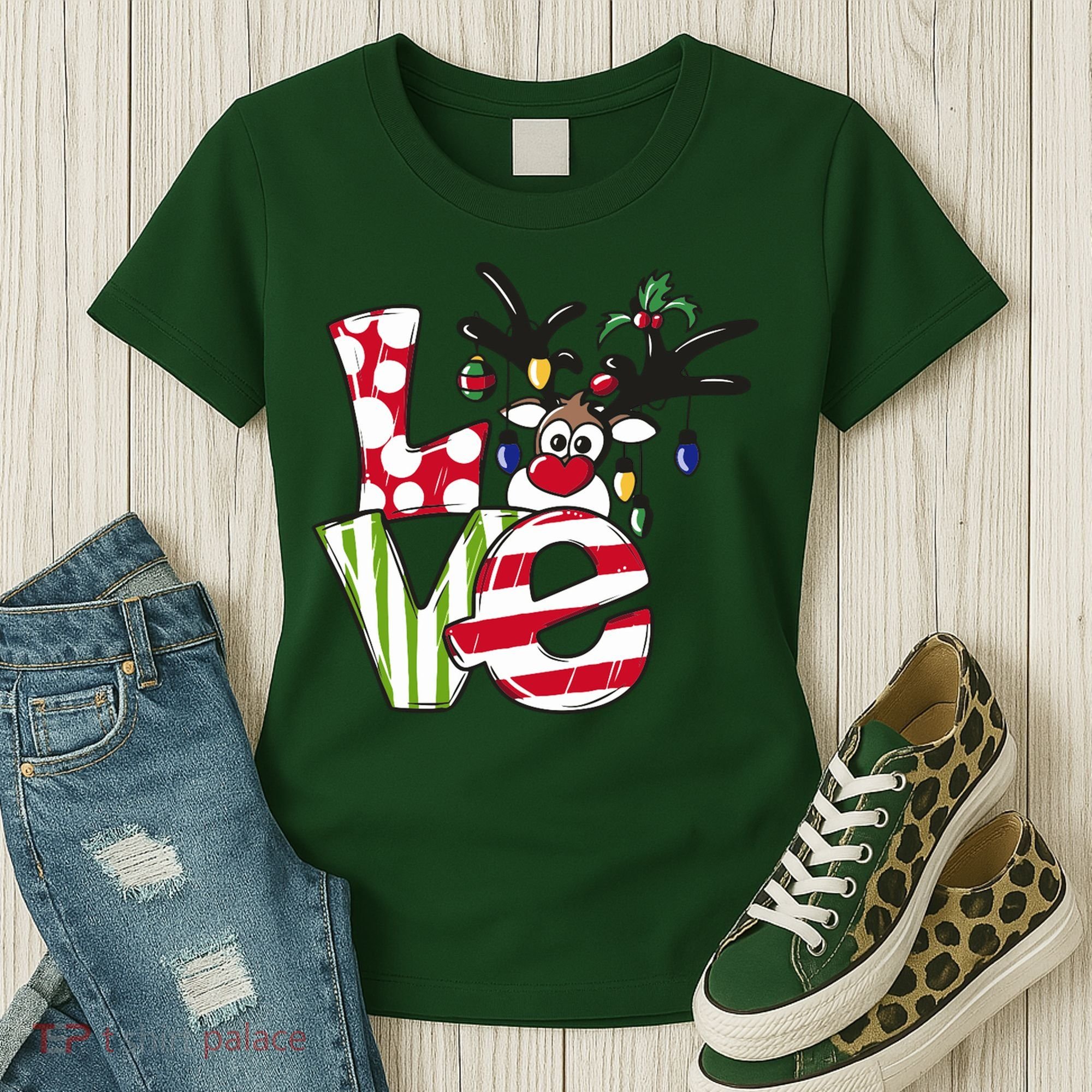 Love Christmas Cute Reindeer Women's T-Shirt