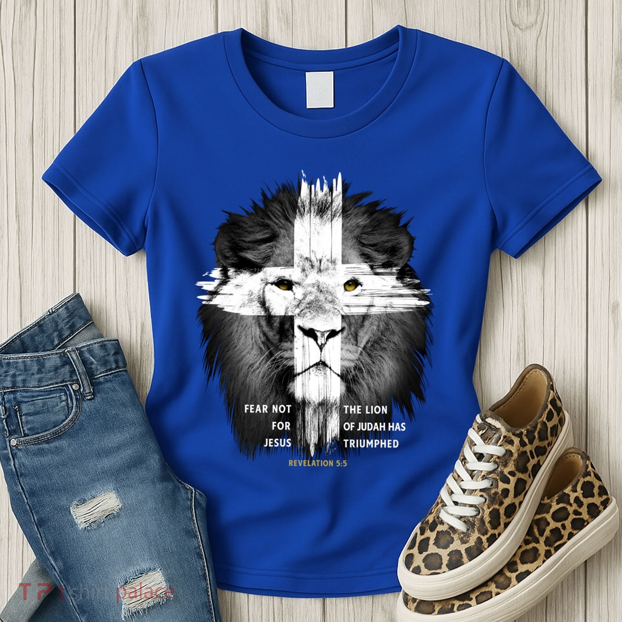Lion Cross Jesus Christian Lord God Believer Gift Women's T-Shirt