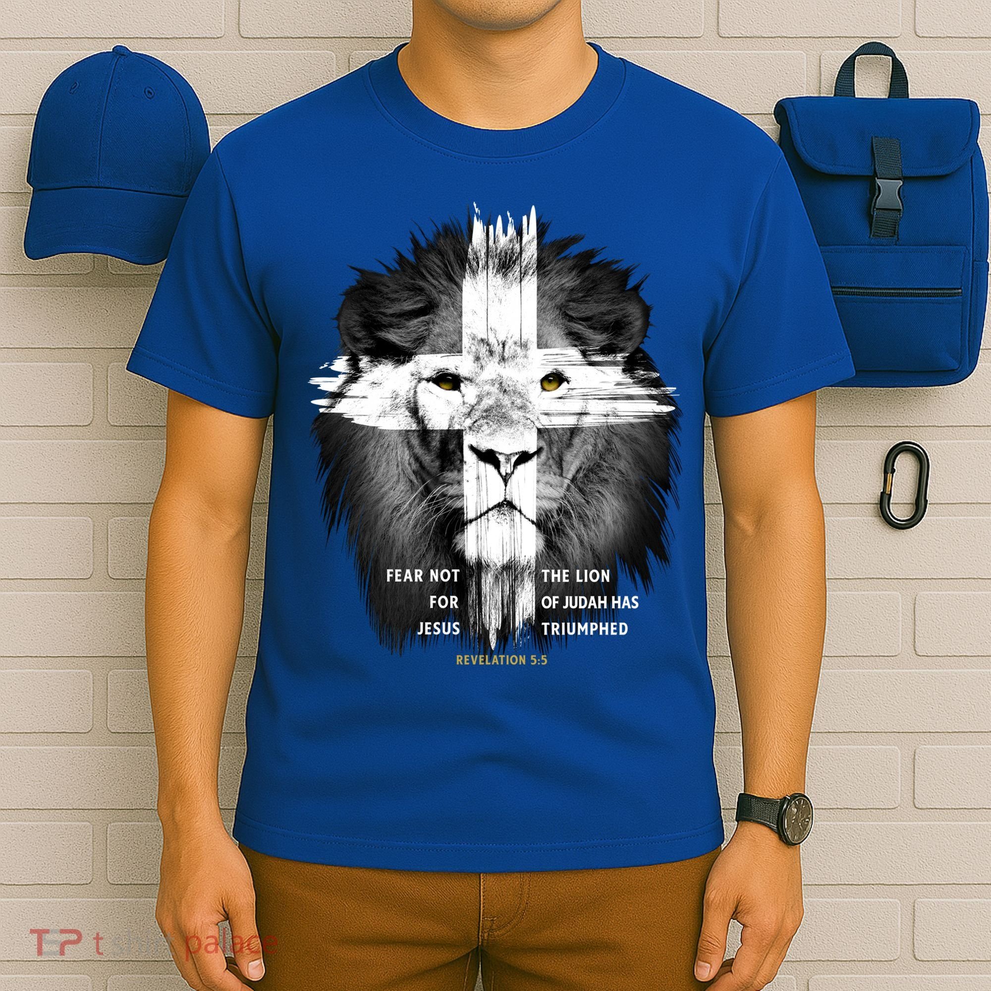 Lion Cross Jesus Christian Lord God Believer Gift T-Shirt