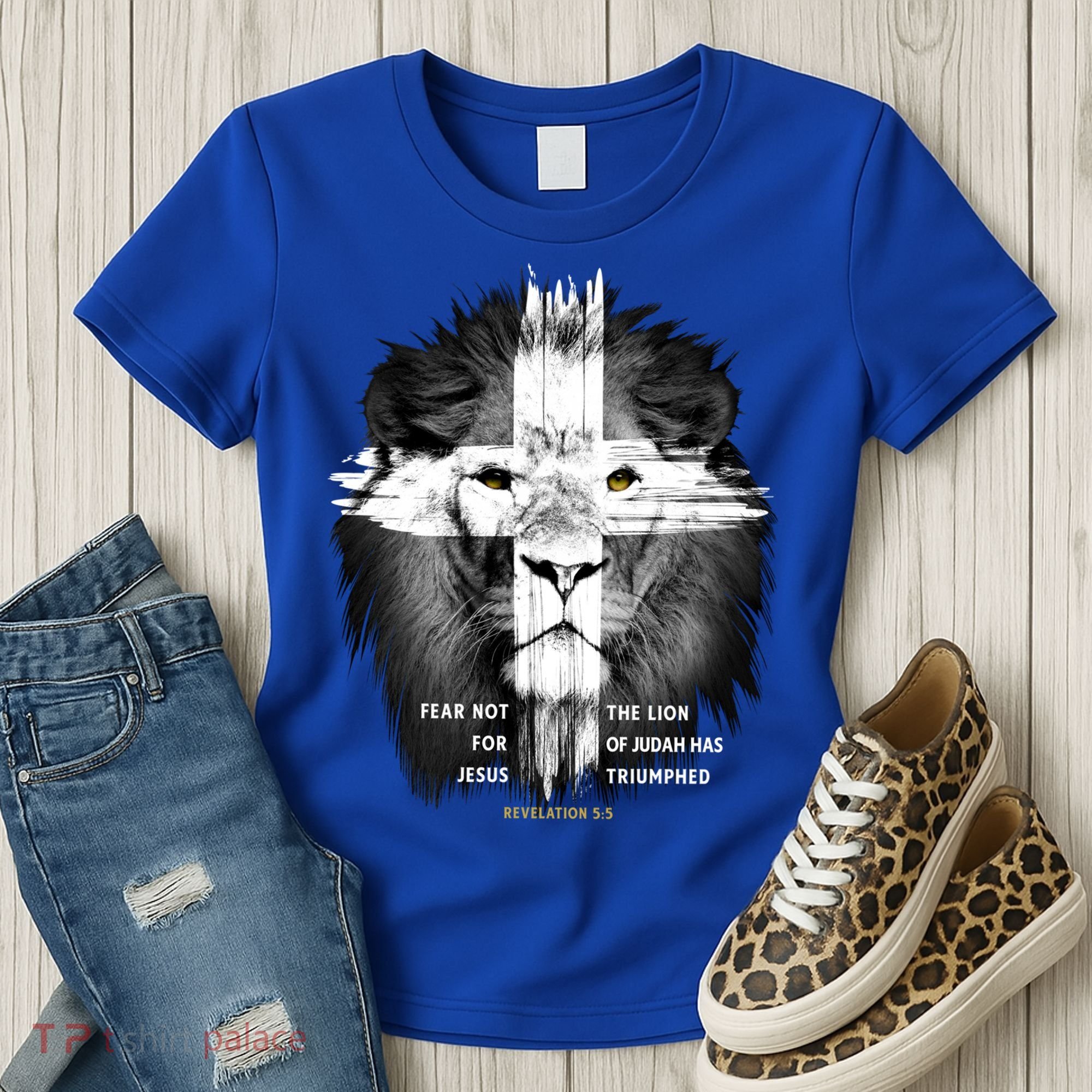 Lion Cross Jesus Christian Lord God Believer Gift Women's T-Shirt