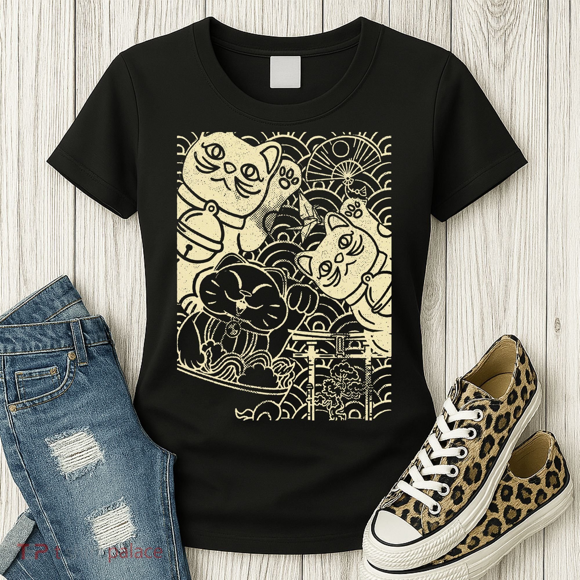 Lucky Cat Maneki Neko Japanese Good Luck Japan Life Women's T-Shirt