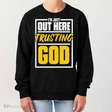 Leopard Daisy I'm Just Out Here Trusting God Christian Gift Women's Sweatshirt