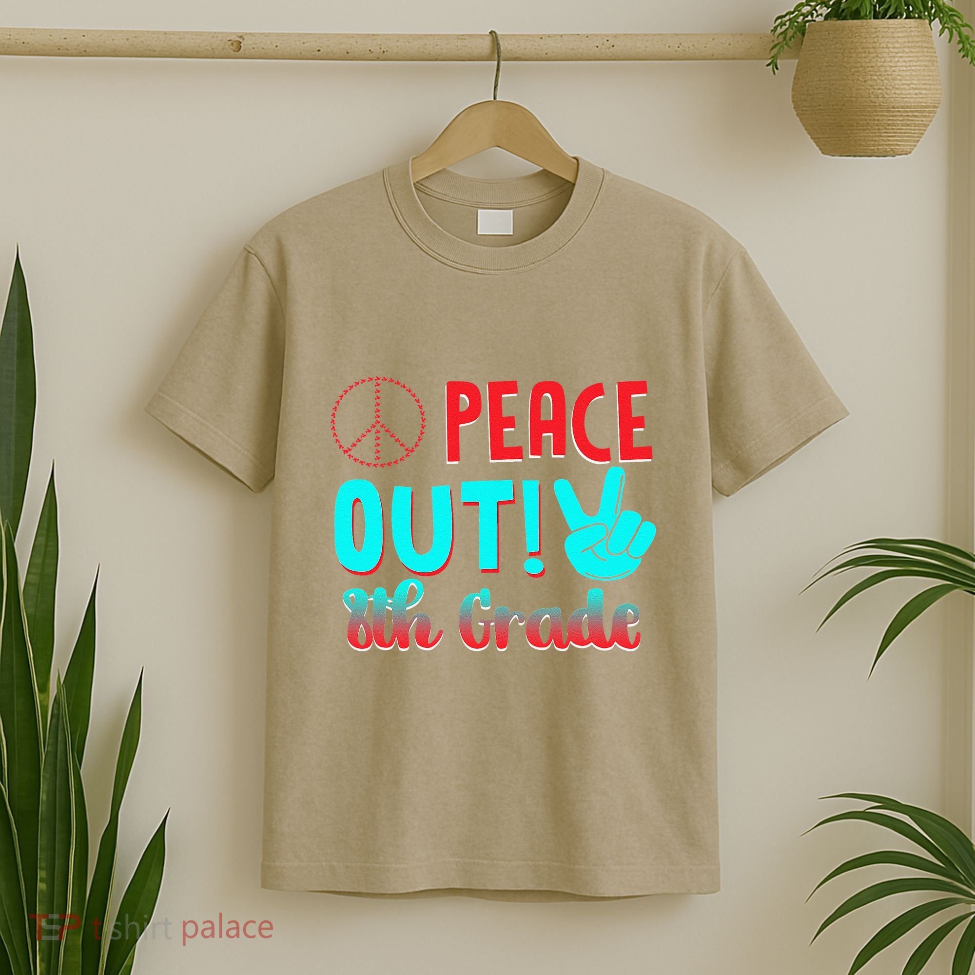 Last Day Of School Peace Out! 8th Grade T-Shirt