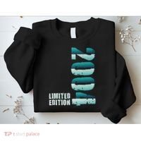 Limited Edition Birthday Made In 2004 Funny Gift Sweatshirt thumb 2