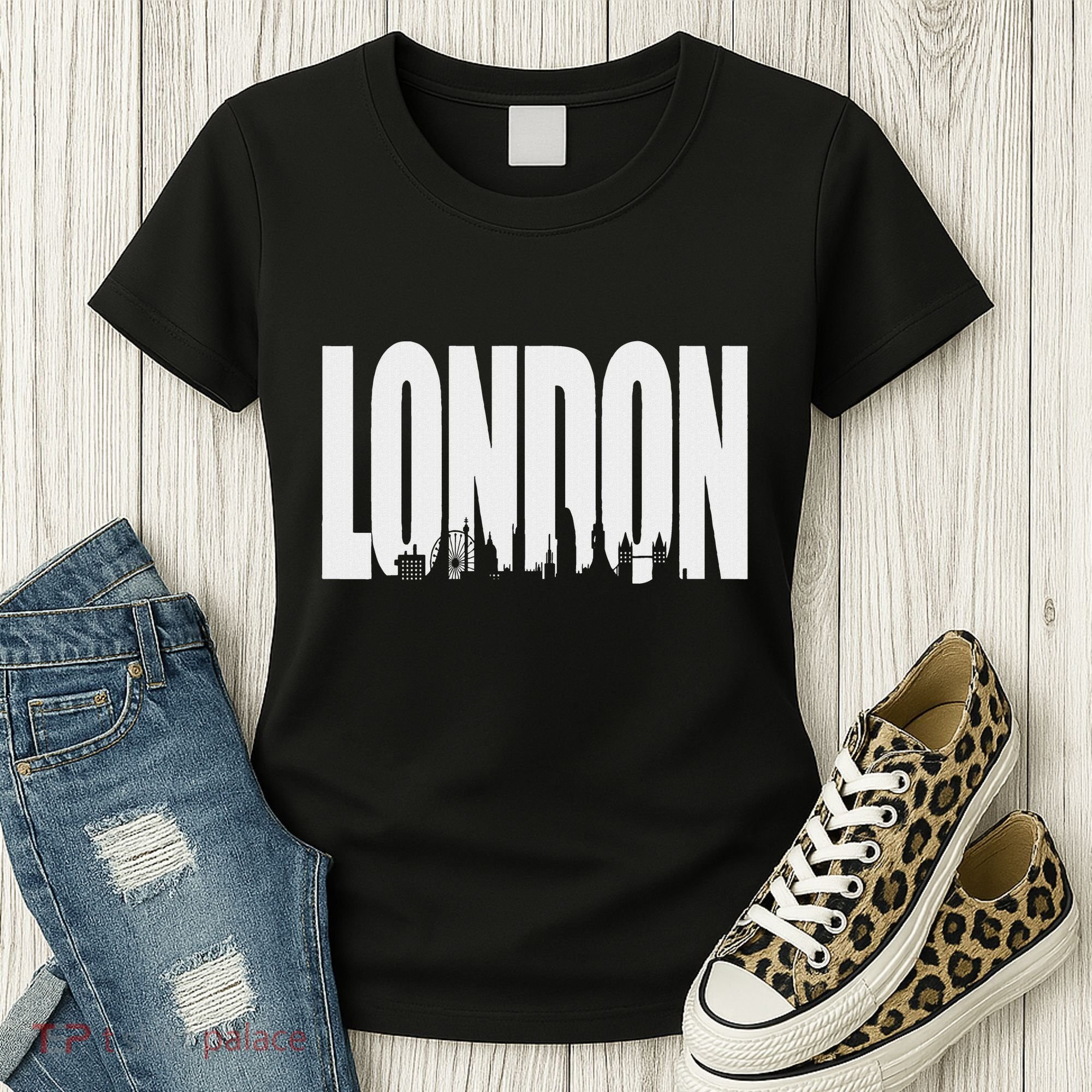 London England Gift For Everyone From Great Britain Women's T-Shirt