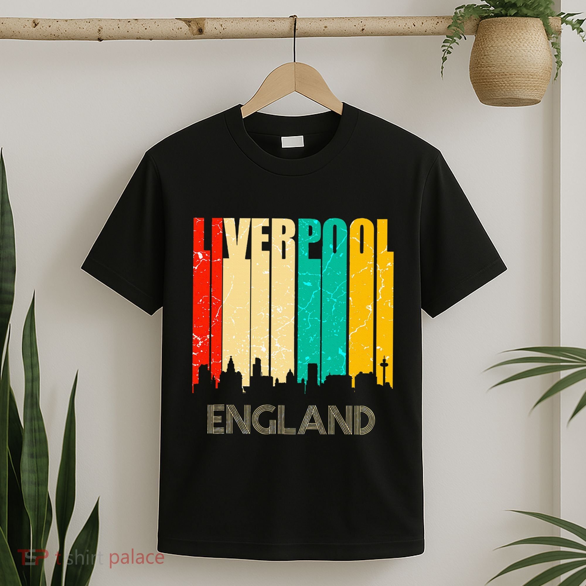 Liverpool England United Kingdom Retro City Skyline T-Shirt
