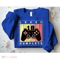 Level 18 Complete Gaming 18th Birthday Sweatshirt thumb 2