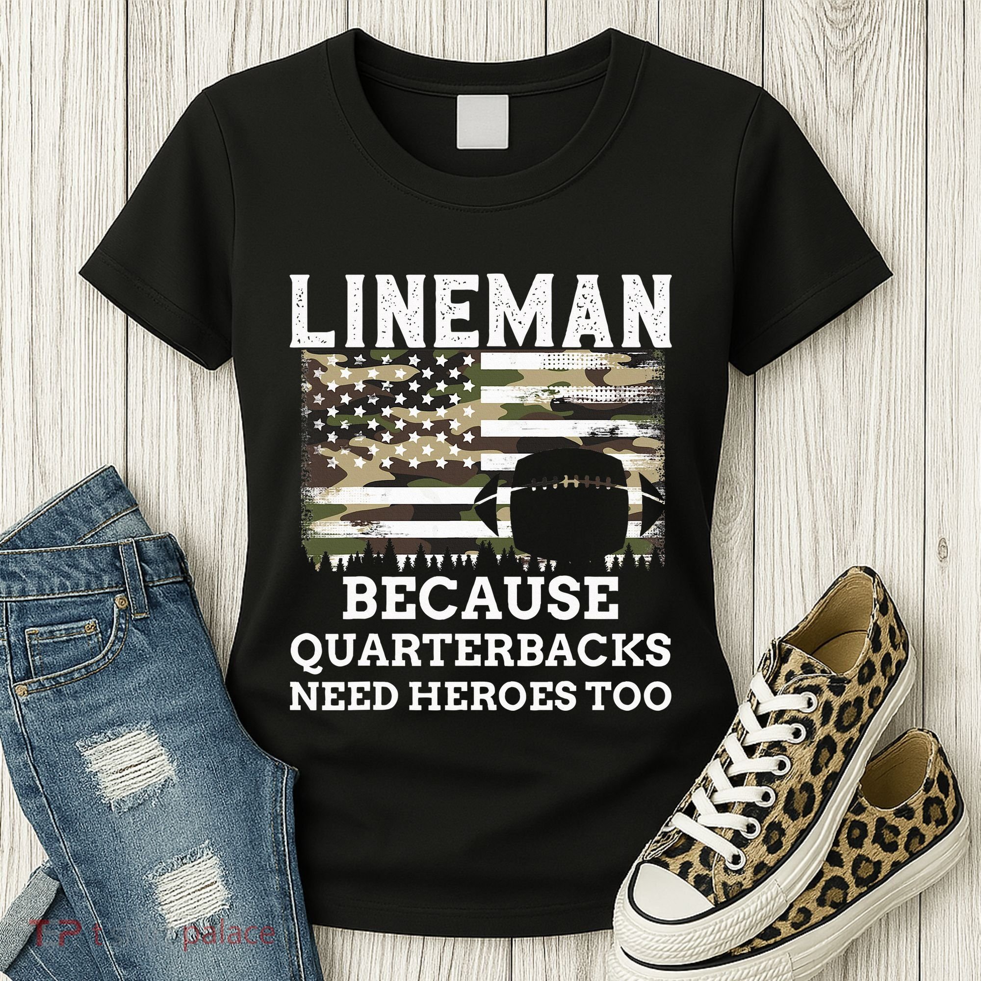 Lineman Football Gift Patriotic American Flag Camouflage Women's T-Shirt
