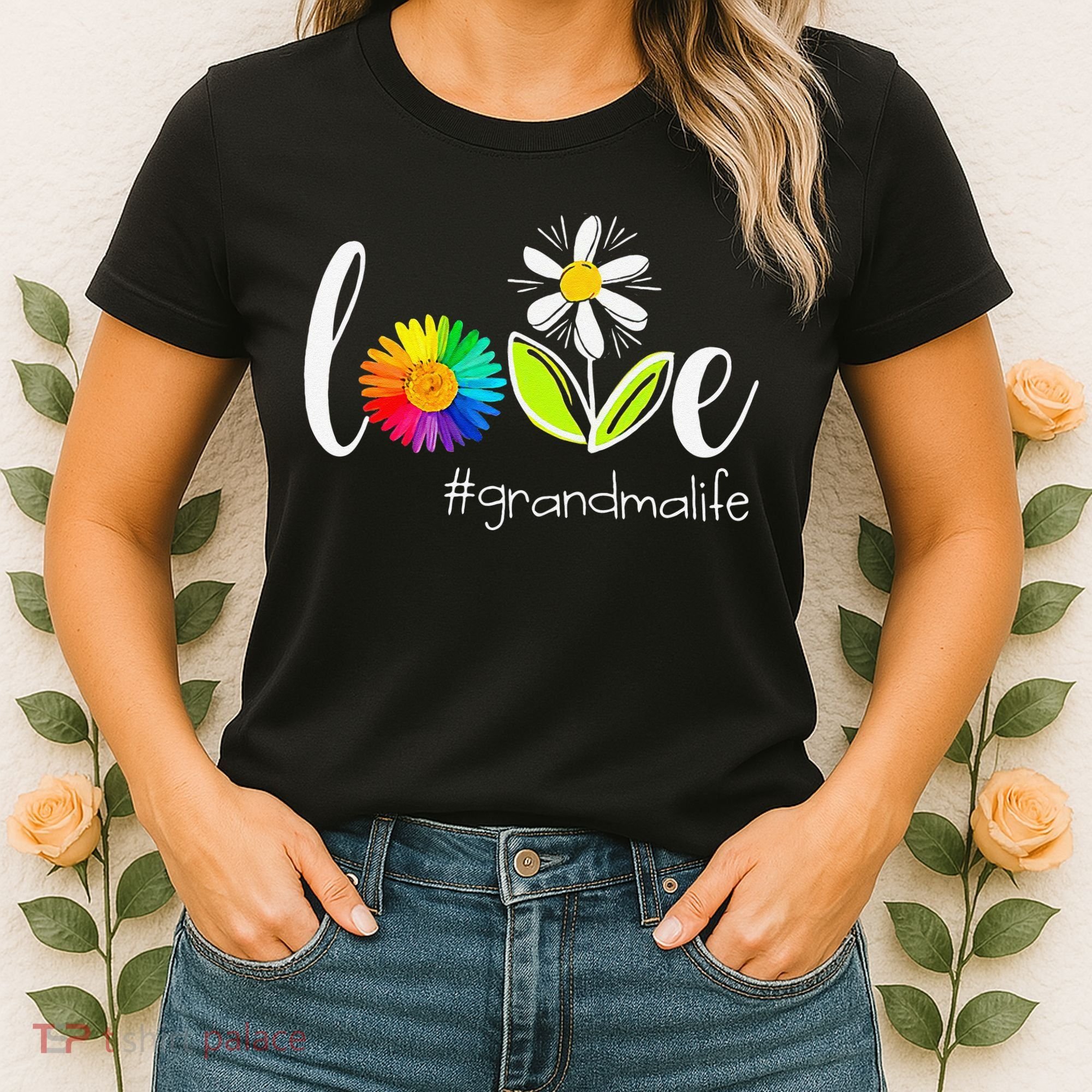 Love Grandma Life Wildlife Flower Women's T-Shirt