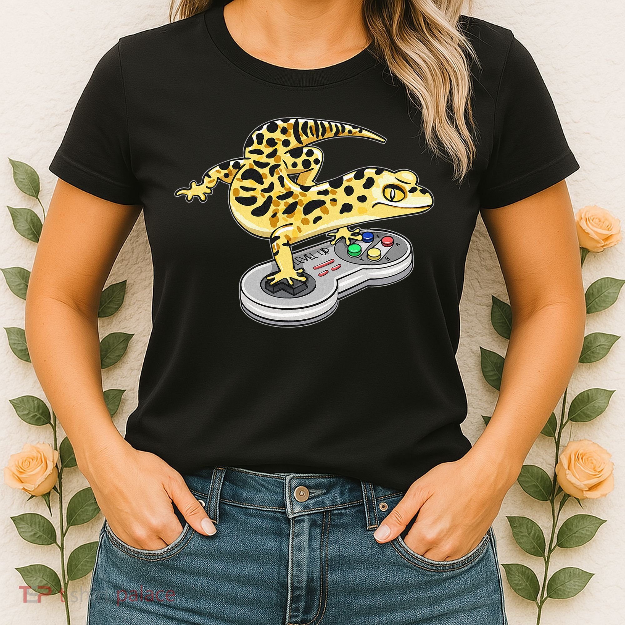Leopard Gecko Playing Video Game Lizard Reptiles Gamers Women's T-Shirt