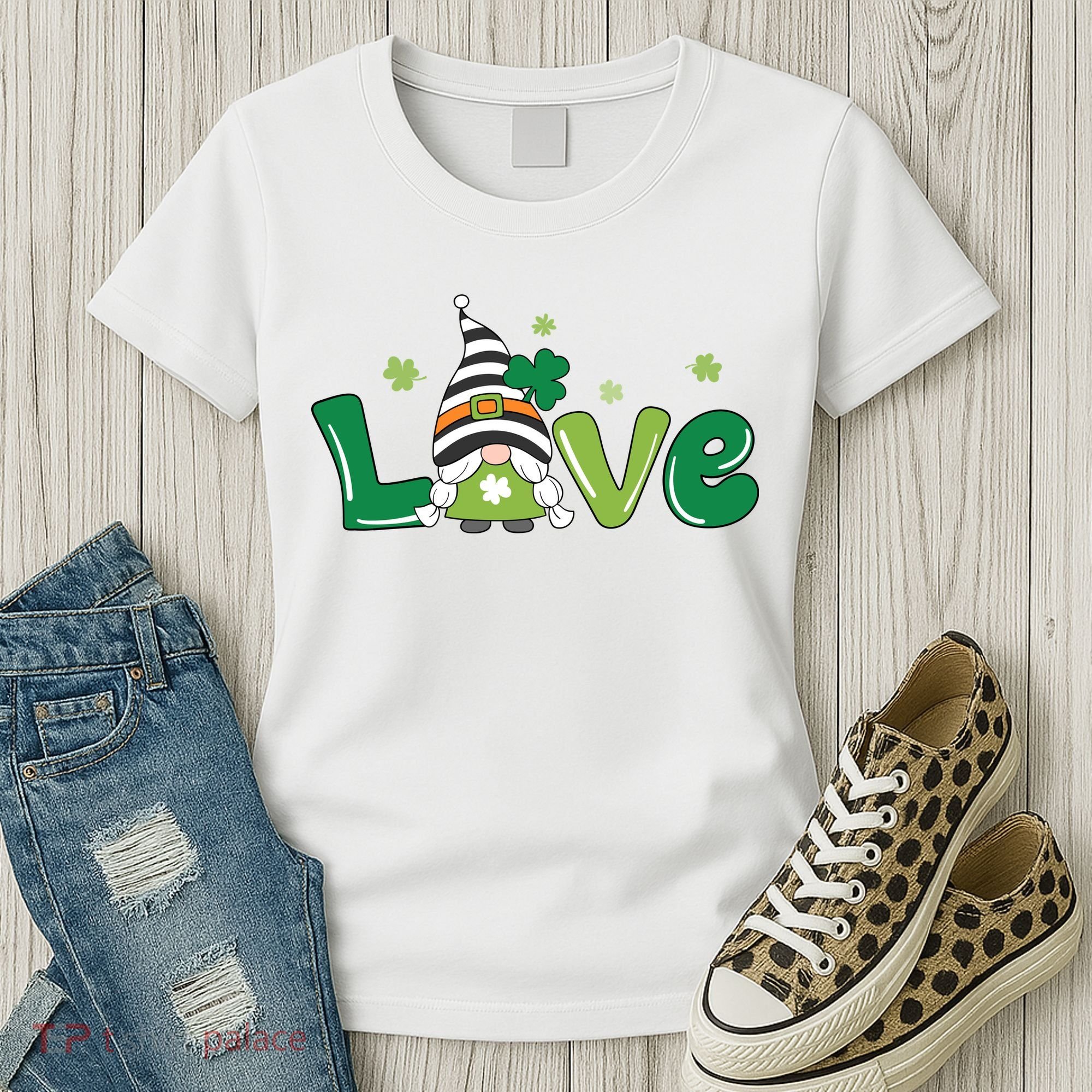 Love Gnome St Patrick's Day Holiday Women's T-Shirt