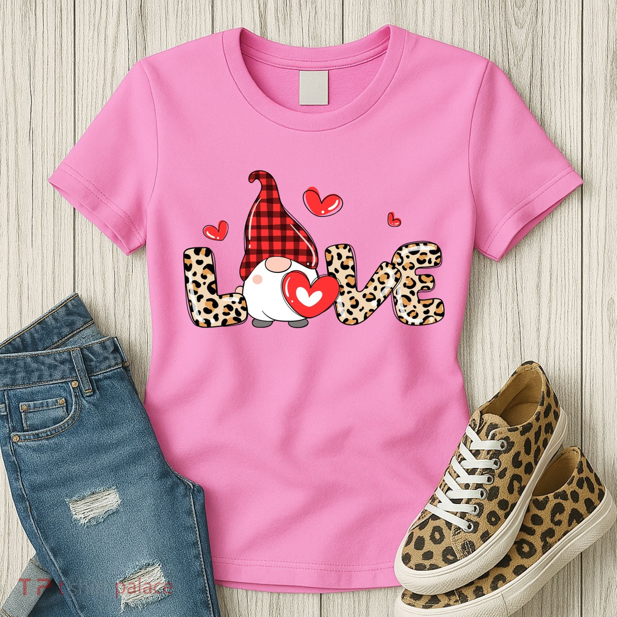 Love Gnome Valentines Day Women's T-Shirt