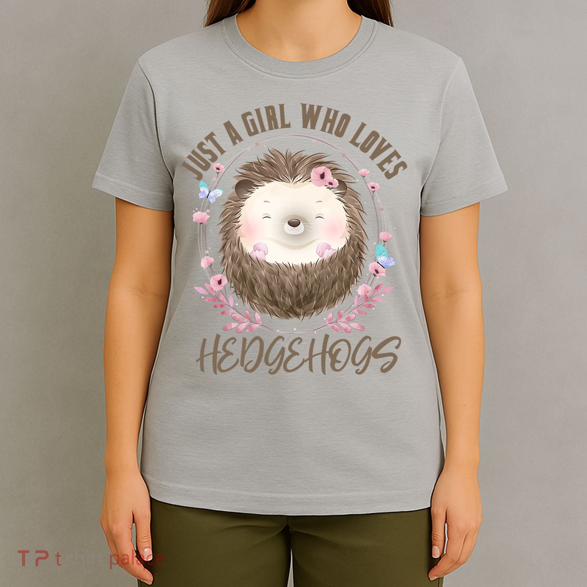 Loves Hedgehogs Forest Animal Cute Hedgehog  T-Shirt