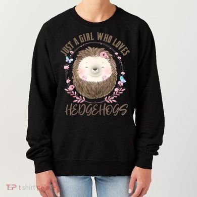 Loves Hedgehogs Forest Animal Cute Hedgehog  Women's Sweatshirt