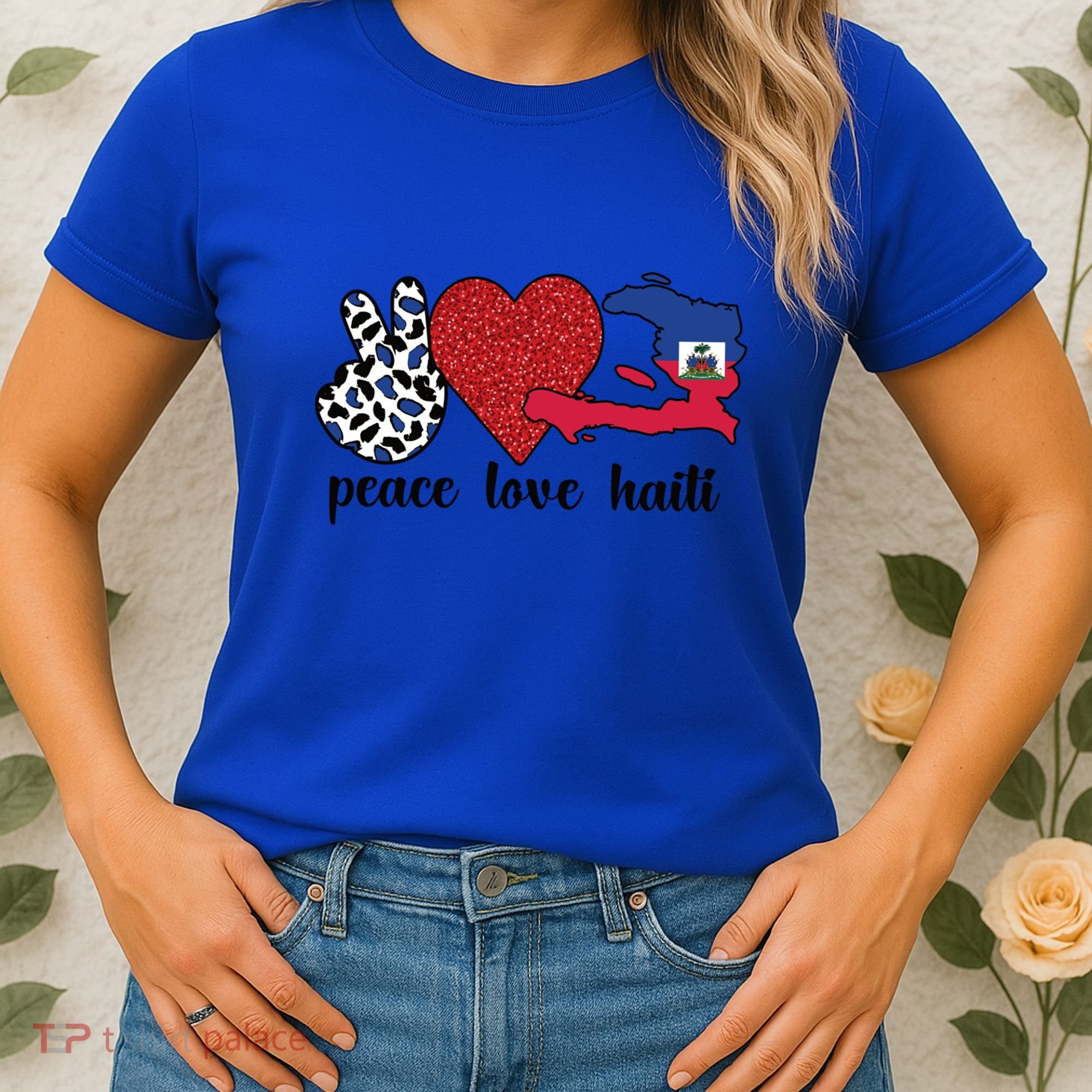 Love Haiti Proud Haitian Flag Haitian Roots Funny Gift Women's T-Shirt