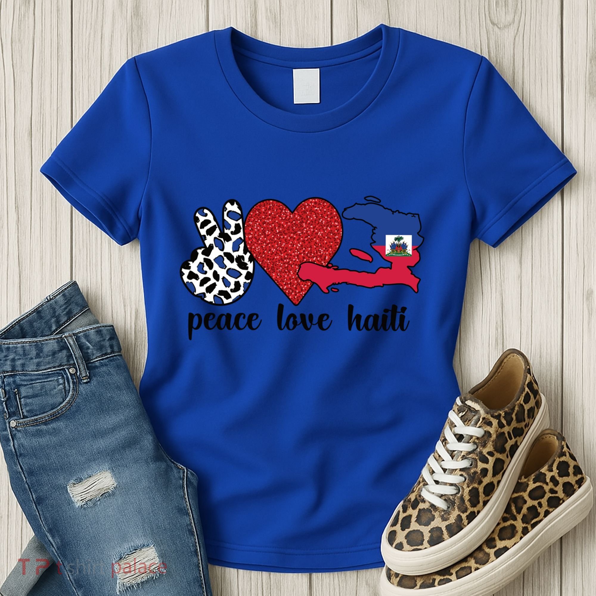 Love Haiti Proud Haitian Flag Haitian Roots Funny Gift Women's T-Shirt