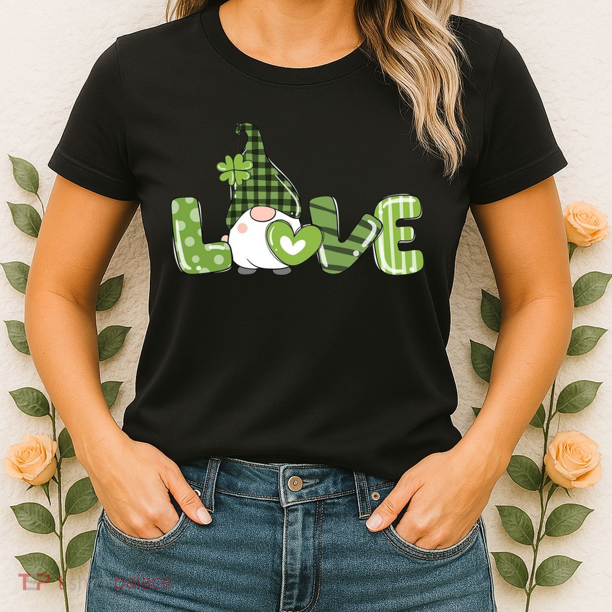 Love Irish Gnome Cute St Patricks Day Women's T-Shirt