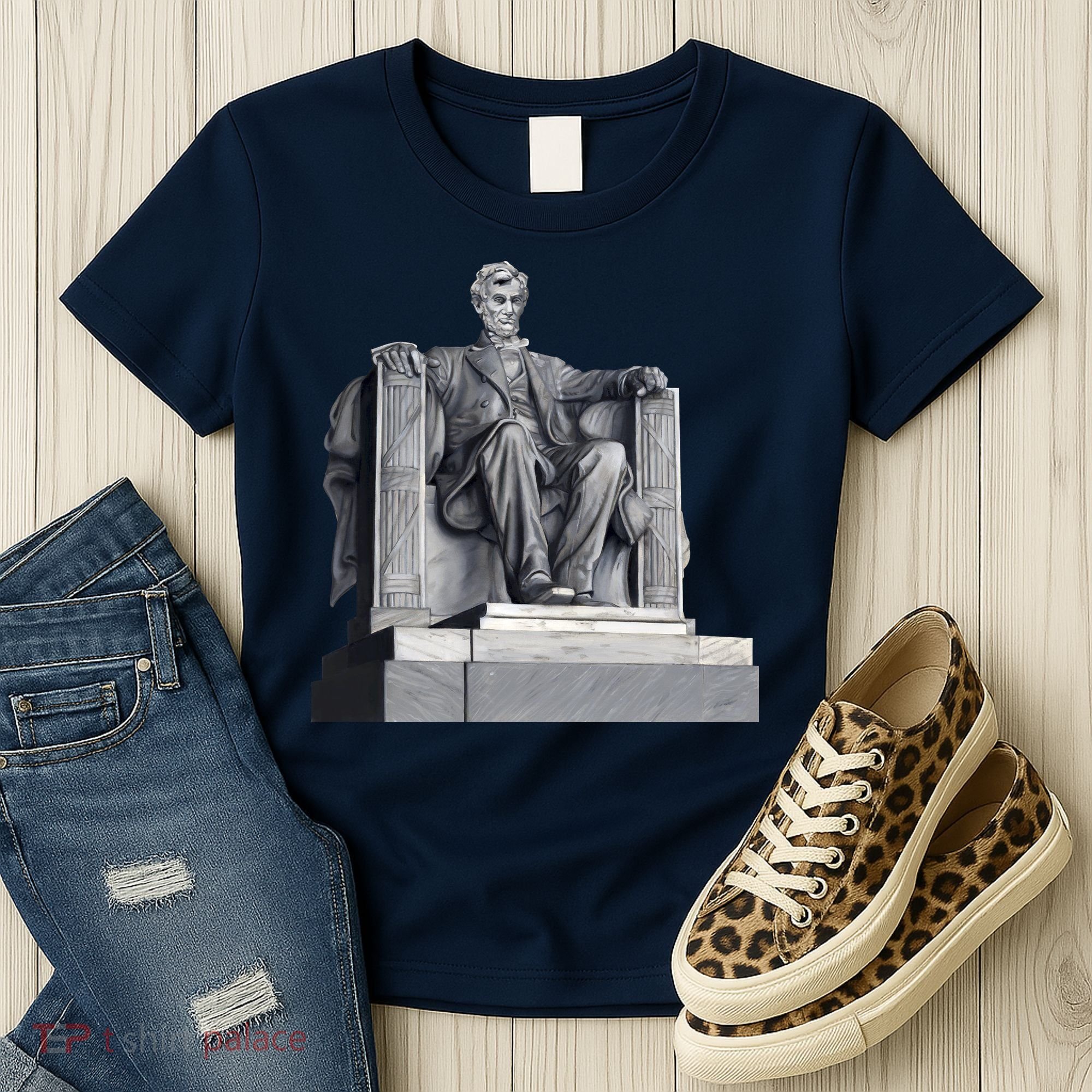 Lincoln Memorial Statue Women's T-Shirt