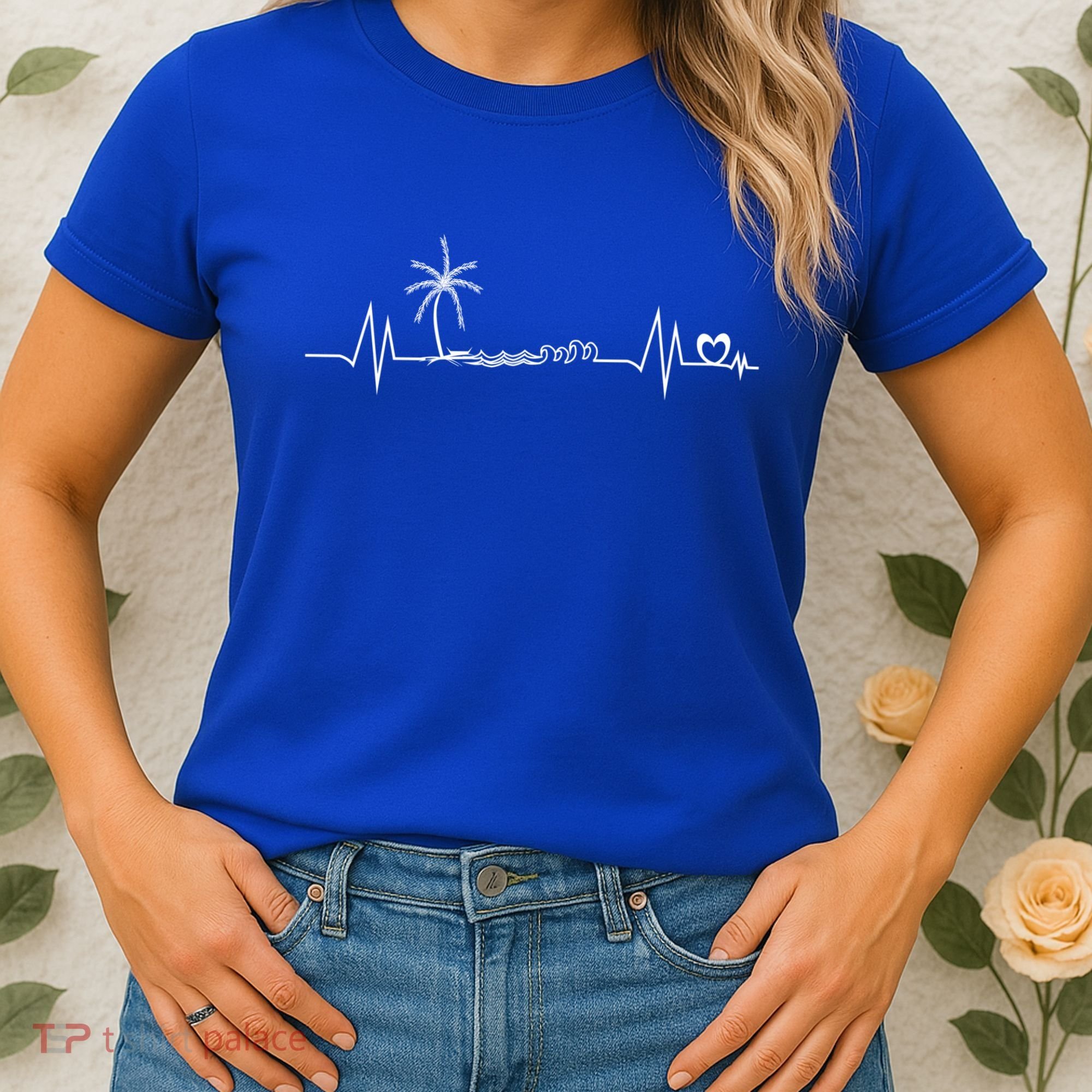 Life Is Really Good Beach Heartbeat Summer Beach Vacation Great Gift Women's T-Shirt