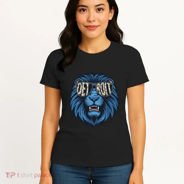 Lions Inspirational Strength And Courage Women's T-Shirt