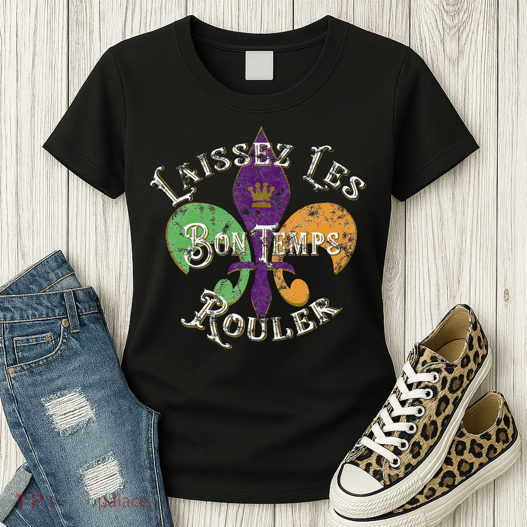 Laissez Les Bon Temps Rouler Mardi Gras 2024 Fleur De Lis Women's T-Shirt