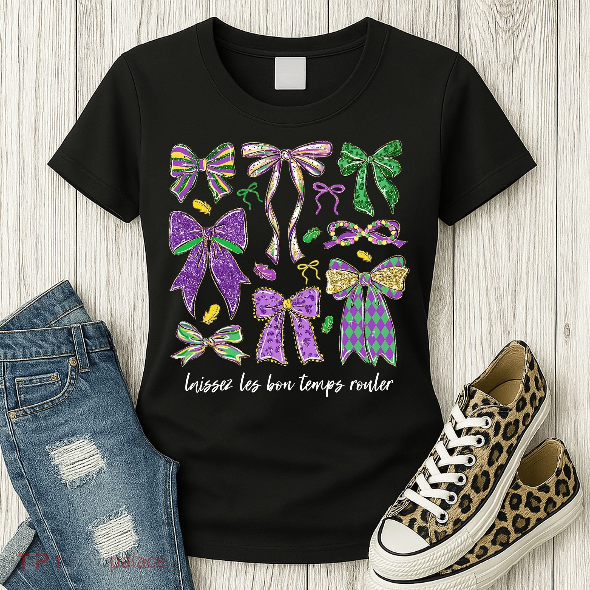 Laissez Les Bon Temps Rouler Mardi Gras Coquette Bow Women's T-Shirt