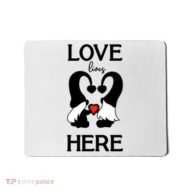 Love Lives Here Happy Valentines Gnome Heart Mousepad