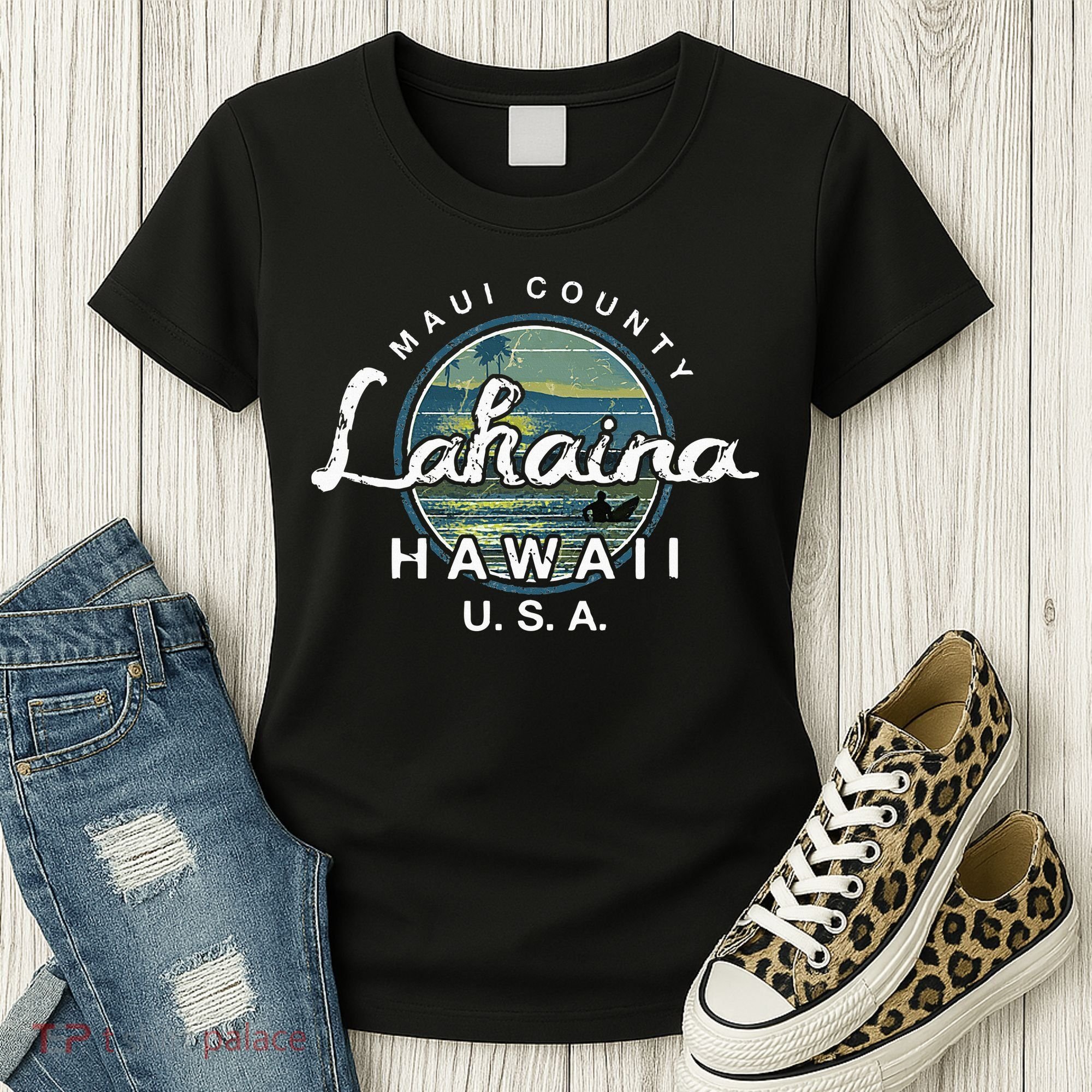 Lahaina Maui Hawaii Surfing Retro Women's T-Shirt