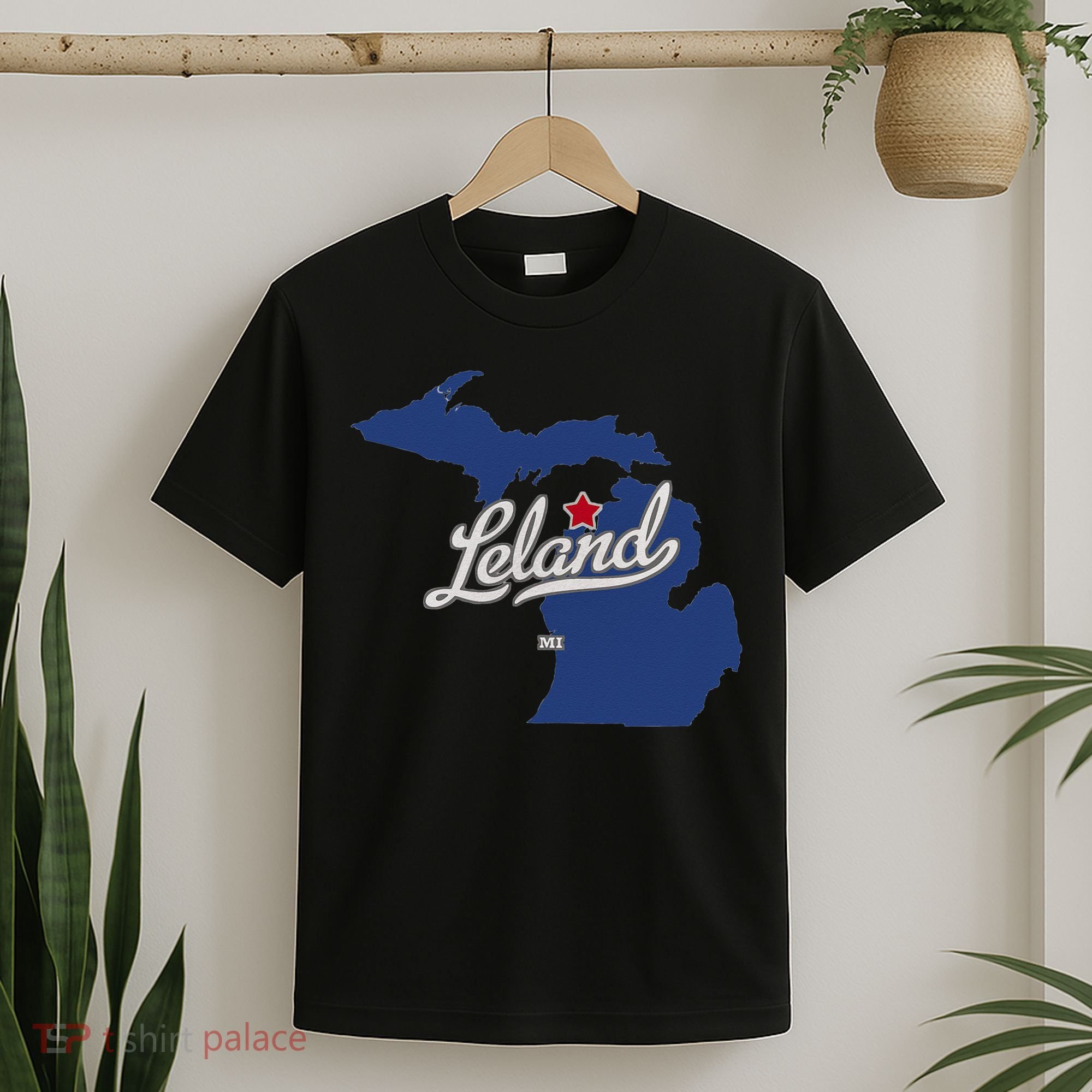 Leland Michigan MI Map T-Shirt