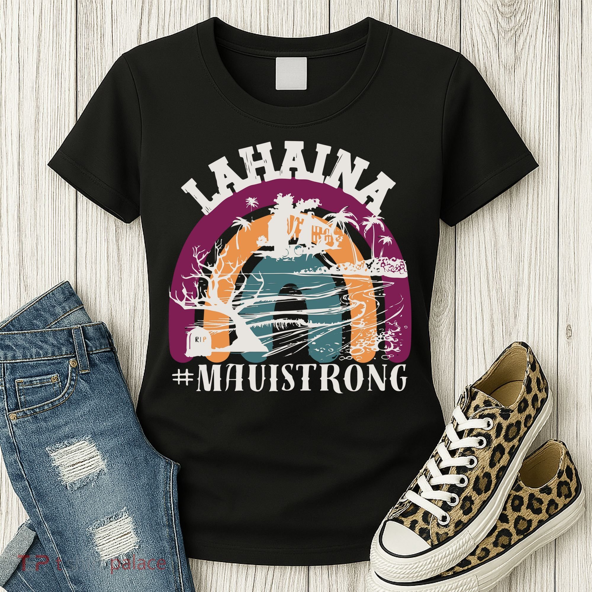 Lahaina Maui Strong Lahaina Banyan Tree Maui Hawaii Shoreline Women's T-Shirt