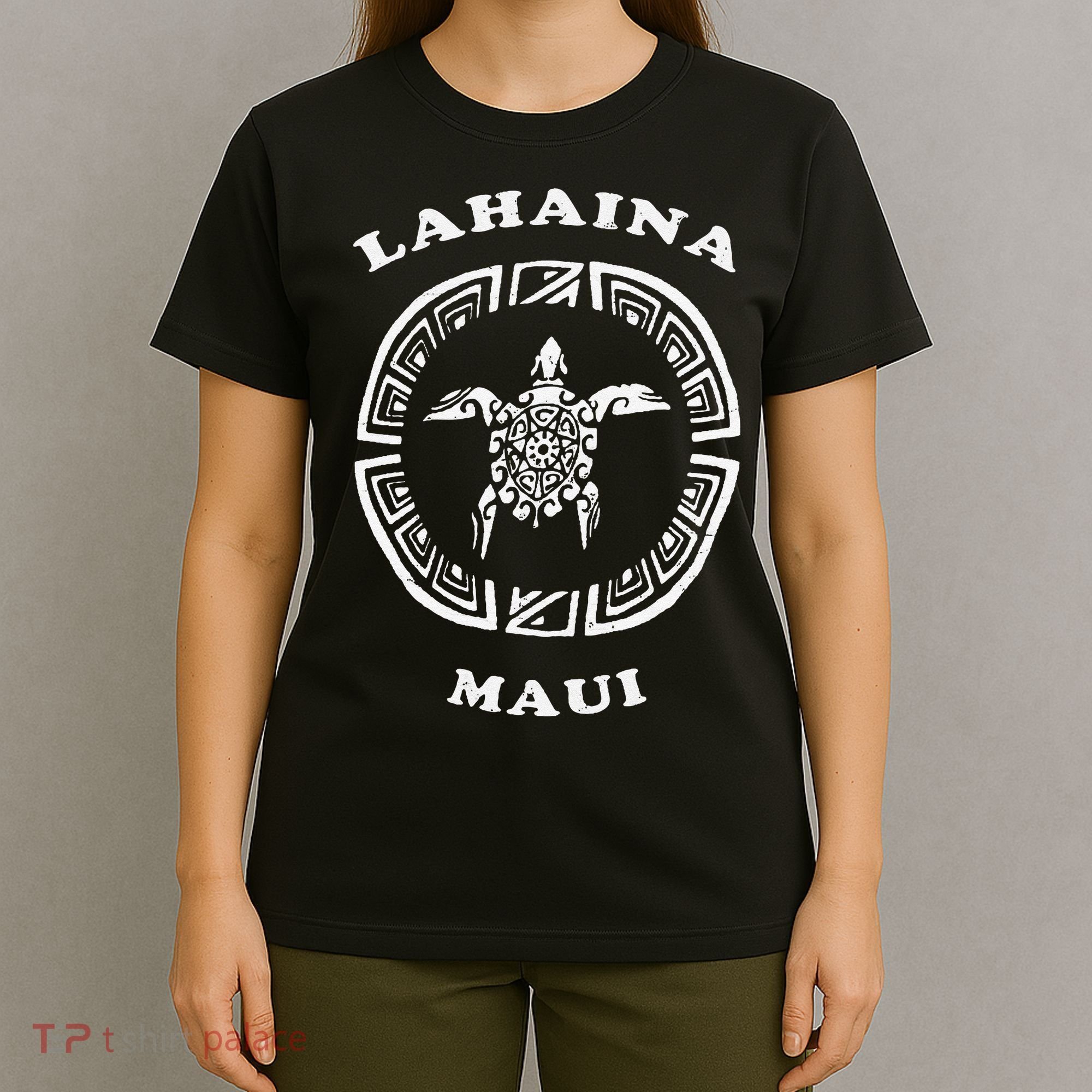 Lahaina Maui Vintage Retro Tribal Turtle Vacation T-Shirt