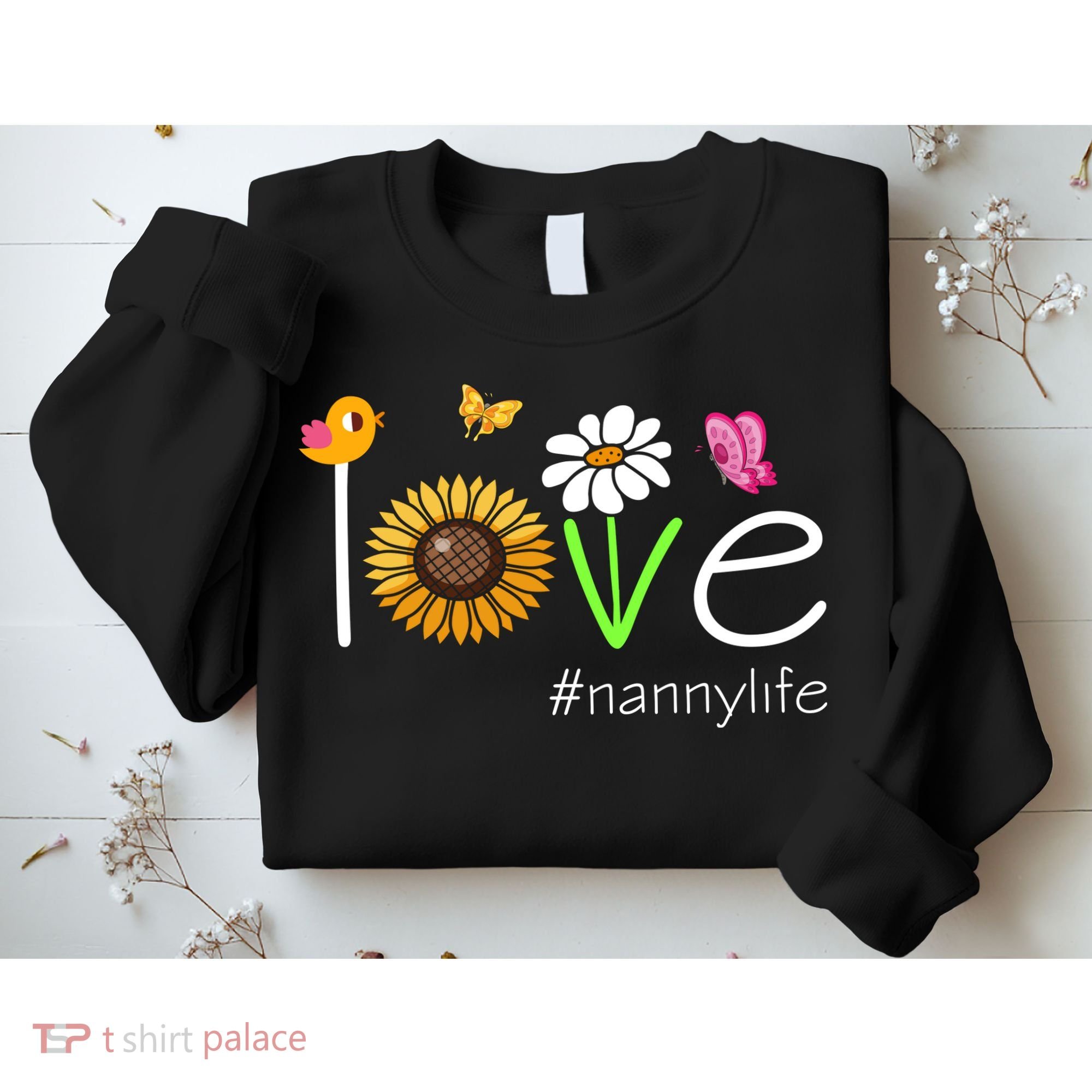 Love Nanny Life Cute Matching Family Sweatshirt