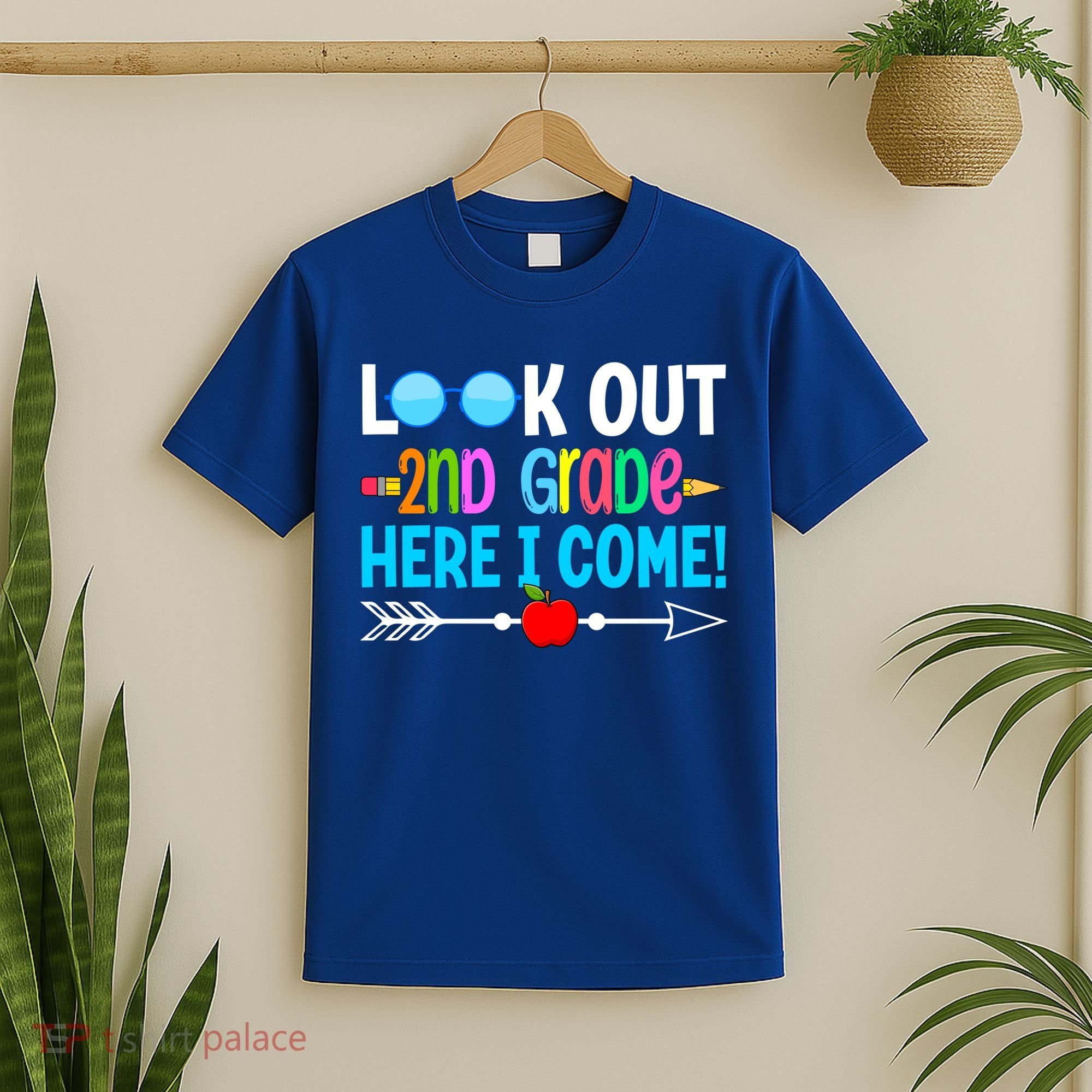 Look Out 2nd Grade Here I Come Back To School First Day Gift T-Shirt