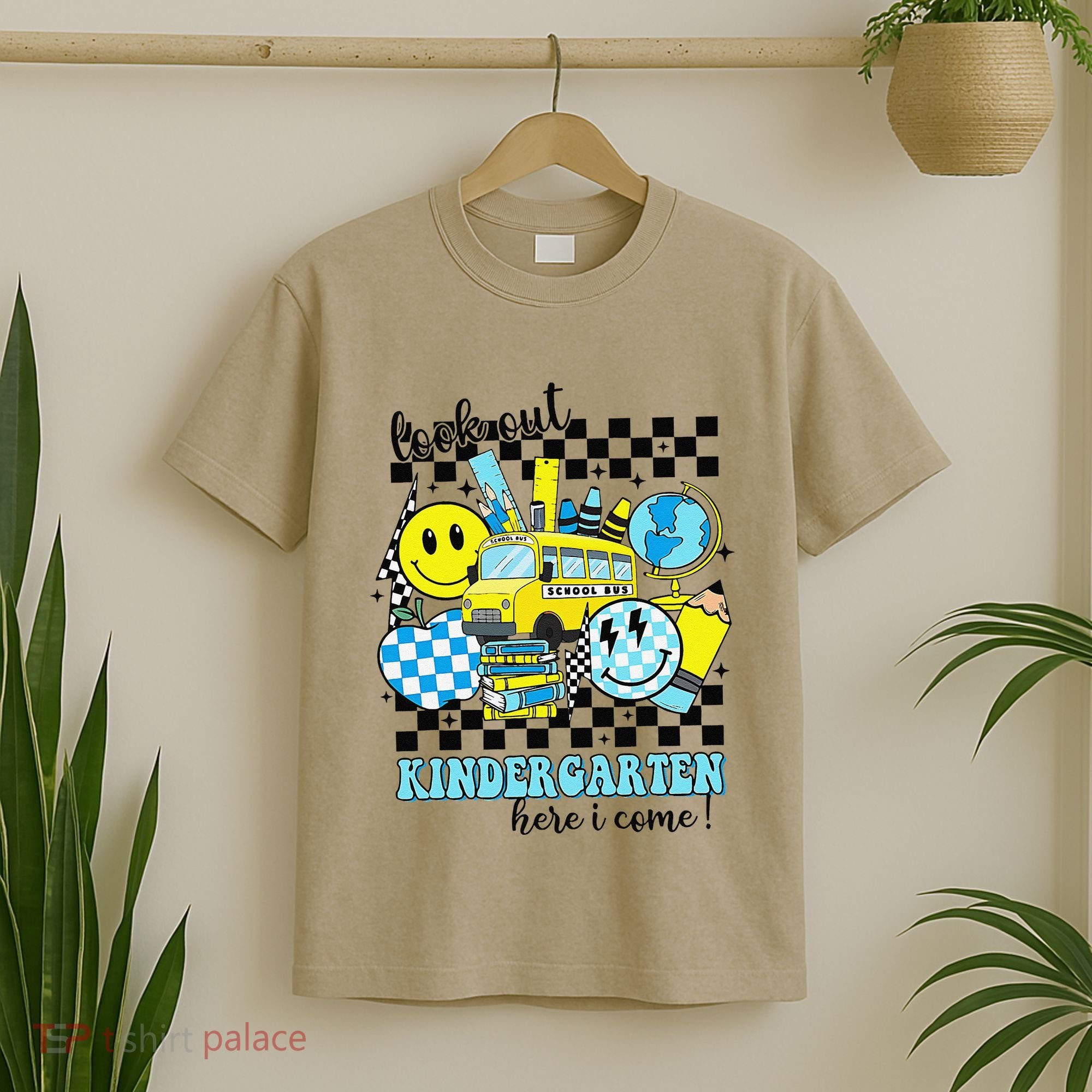Look Out Kindergarten Here I Come Back To School Gift T-Shirt
