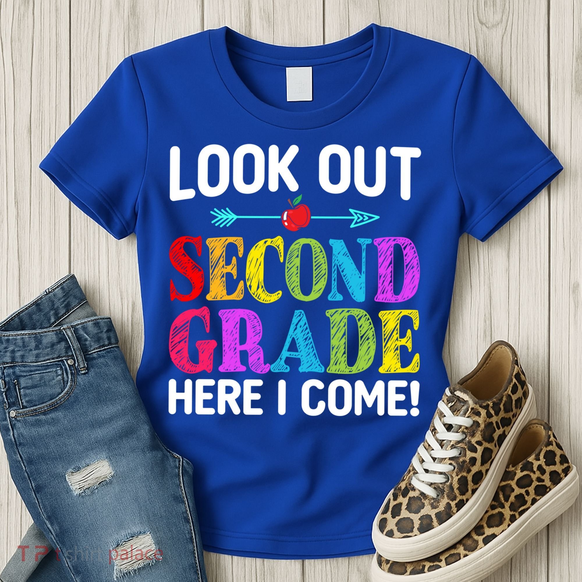 Look Out Second Grade Here I Come First Day Back To School Gift Women's T-Shirt