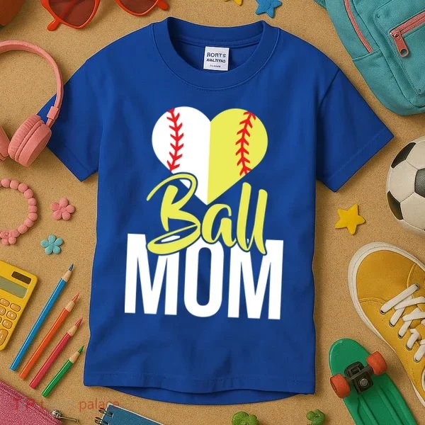 Love Baseball Mom  Kids T-Shirt