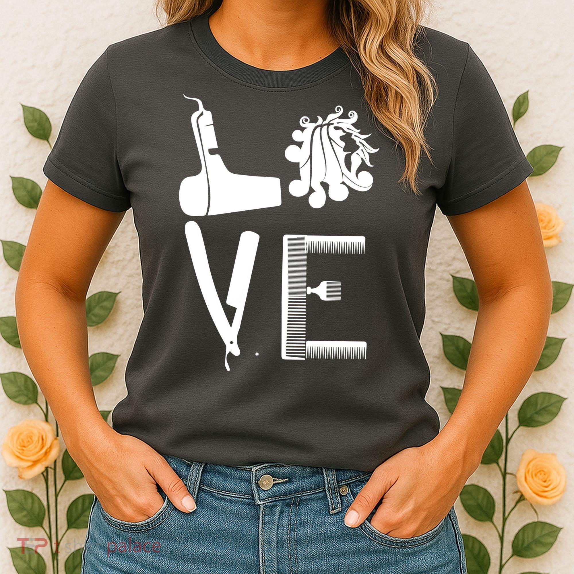 Love Hairstylist Women's T-Shirt