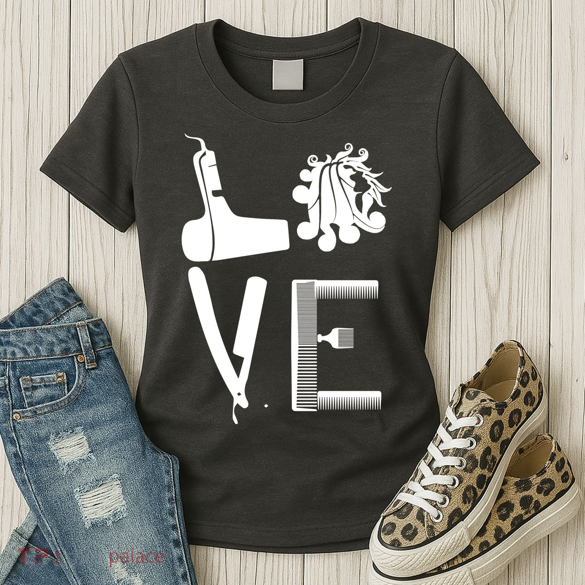 Love Hairstylist Women's T-Shirt